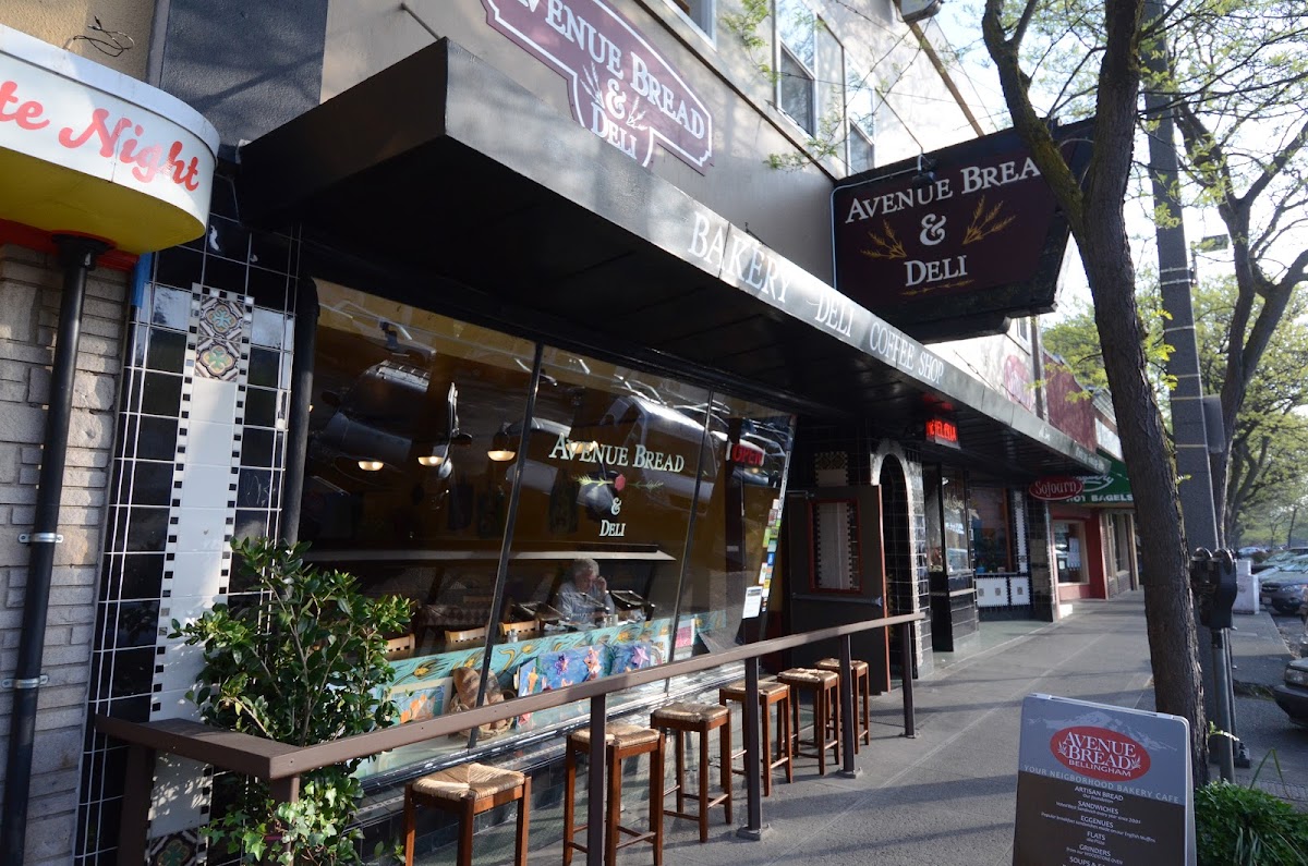 Avenue Bread - Railroad Ave